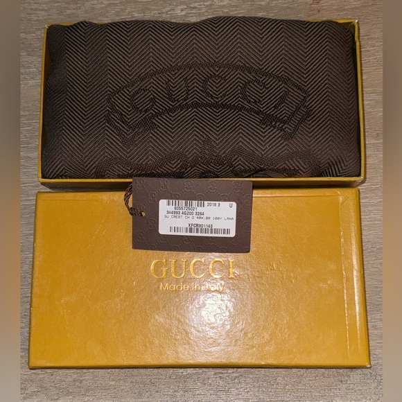 BLACK FRIDAY SALE - Gucci Brown Striped Wool Crest Scarf NWT - Picture 4 of 11